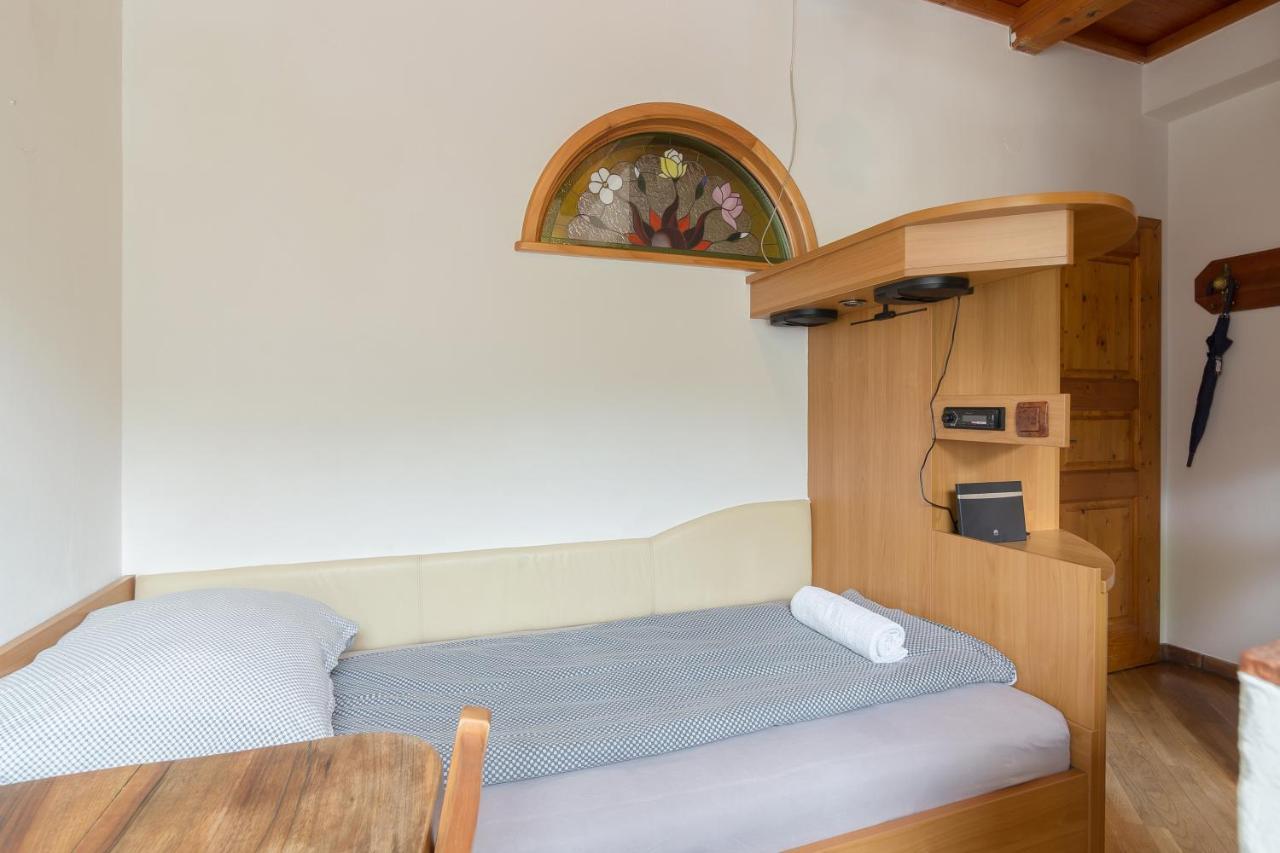 Cozy, Bright And Affordable Single Studio - Free Parking 류블랴나 외부 사진